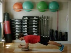 Plank training with the MFT Indoor Board