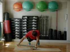 Push-up training with the MFT Indoor Board